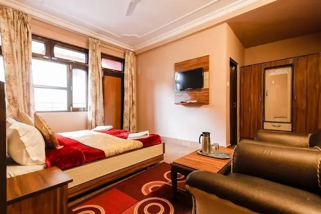 Standard room with Balcony (Limited View)