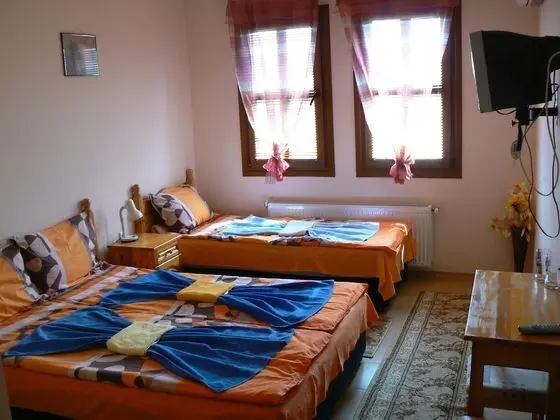Basic Üç Kişilik Oda