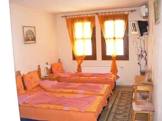 Basic Üç Kişilik Oda