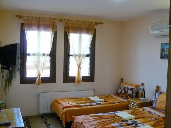 Basic Üç Kişilik Oda