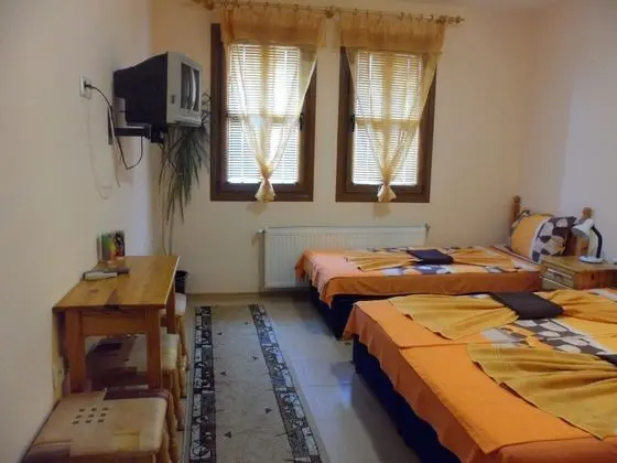 Basic Üç Kişilik Oda
