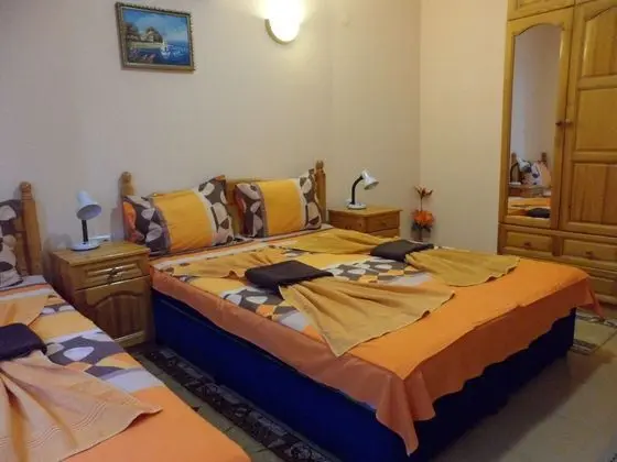 Basic Üç Kişilik Oda