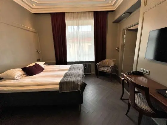 Deluxe Oda, 1 Büyük (Queen) Boy Yatak, Sigara İçilmez, Sıcak Su Küveti