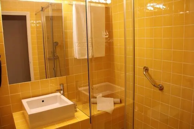 Tek Büyük Yataklı Oda, Balkon, Şehir Manzaralı