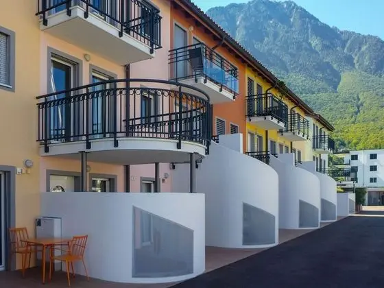 Ev