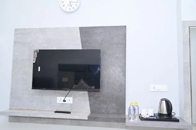 Premium Tek Büyük Yataklı Oda