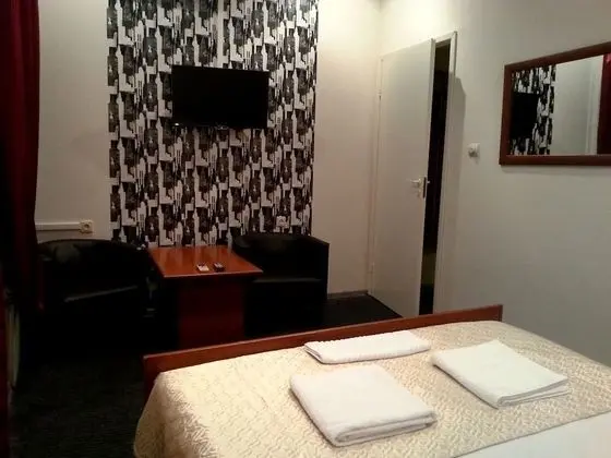Comfort Tek Büyük veya İki Ayrı Yataklı Oda