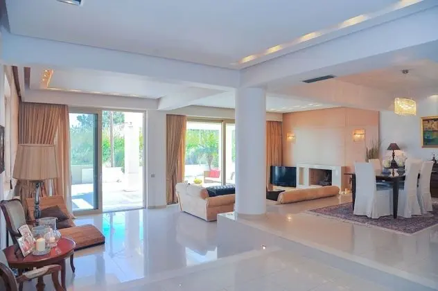 Villa, 4 Yatak Odası, Kişiye Özel Havuzlu, Denize Bakan