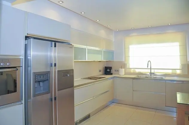 Villa, 4 Yatak Odası, Kişiye Özel Havuzlu, Denize Bakan