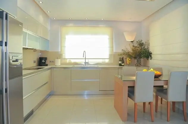 Villa, 4 Yatak Odası, Kişiye Özel Havuzlu, Denize Bakan