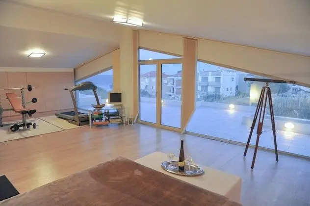 Villa, 4 Yatak Odası, Kişiye Özel Havuzlu, Denize Bakan