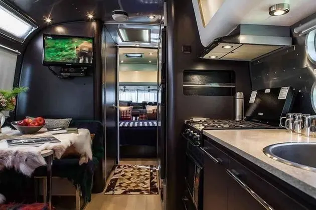 Tek Büyük Yataklı Oda (Airstream)