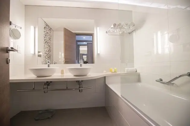 Deluxe Tek Büyük Yataklı Oda, Deniz Manzaralı