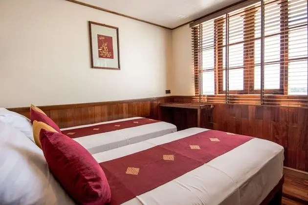 En Suite Cabin Twin Room