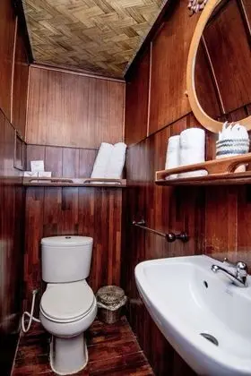 En Suite Cabin Twin Room