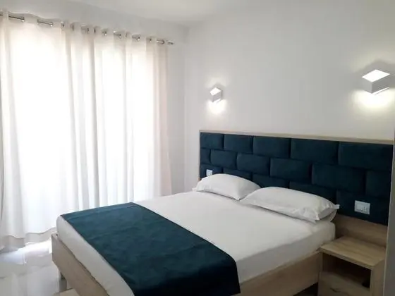 Tek Büyük Yataklı Oda, Balkon