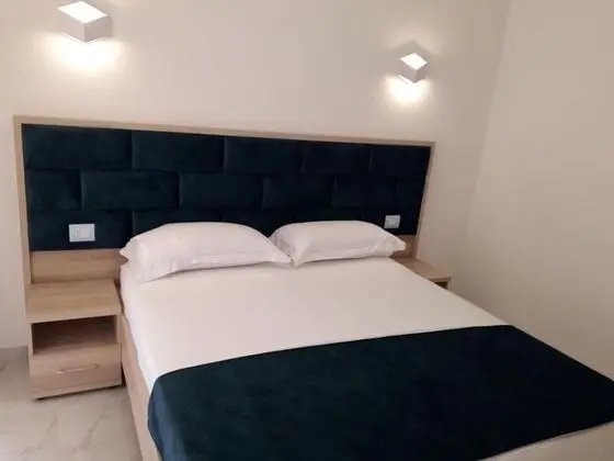Tek Büyük Yataklı Oda, Balkon
