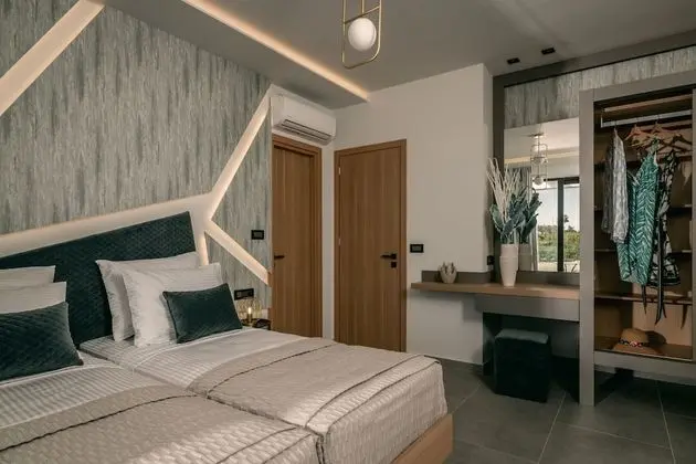 Deluxe Villa