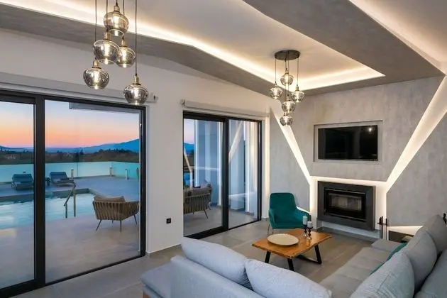 Deluxe Villa