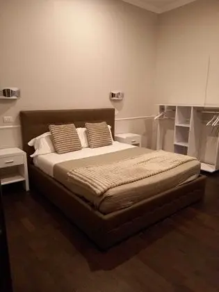 City Tek Büyük Yataklı Oda