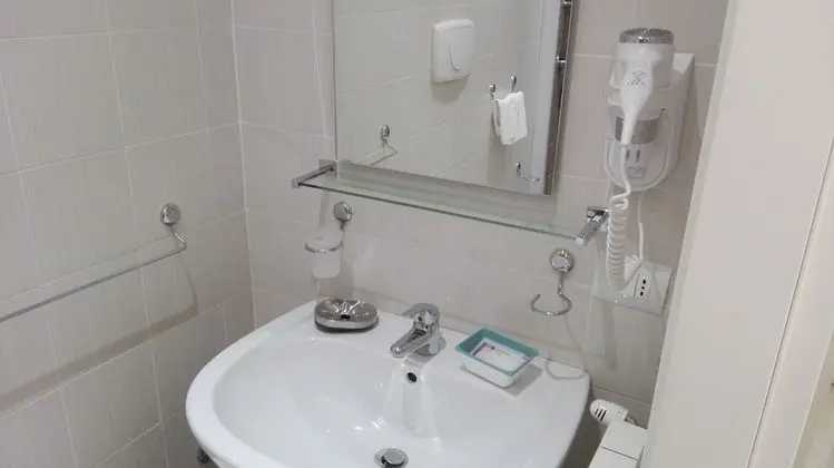 Luxury Üç Kişilik Oda