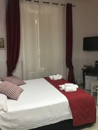 Romantic Tek Büyük Yataklı Oda