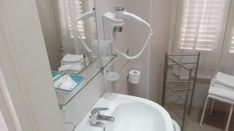 Romantic Tek Büyük Yataklı Oda