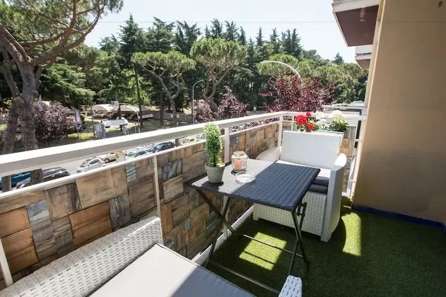 Dört Kişilik Oda, Balkon