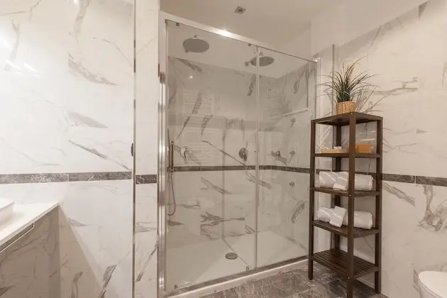 Junior Apart Daire, 2 Yatak Odası, Sigara İçilmez, Banyolu/Duşlu