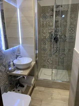 Design Tek Büyük Yataklı Oda