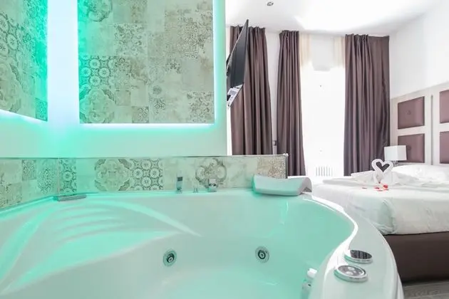 Deluxe Oda, Sıcak Su Küveti