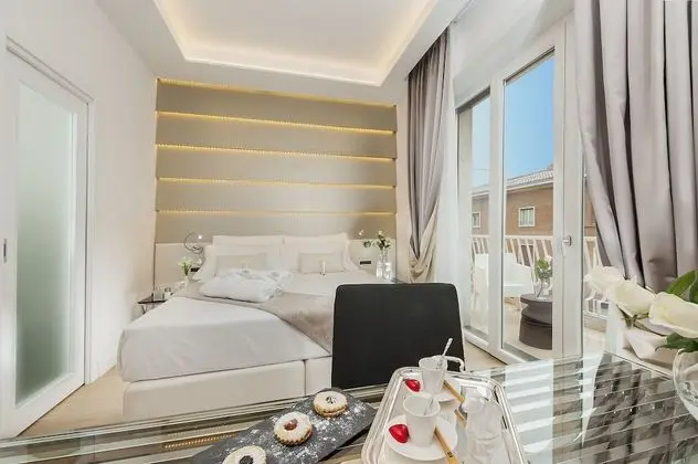 Üç Kişilik Oda, Balkon