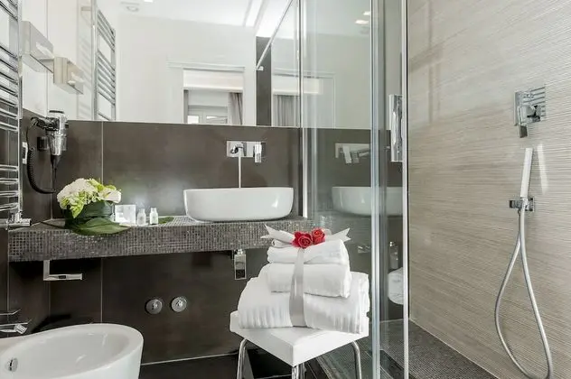 Üç Kişilik Oda, Balkon