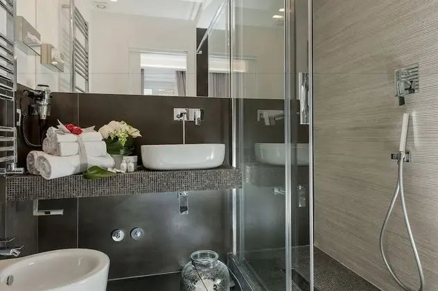 Üç Kişilik Oda, Balkon