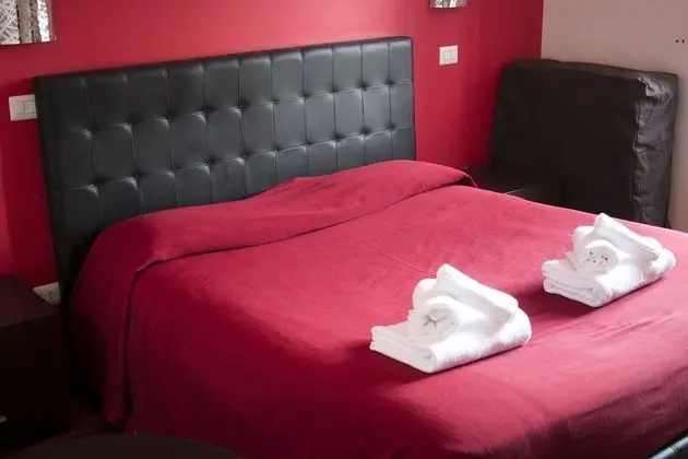 Classic Tek Büyük Yataklı Oda