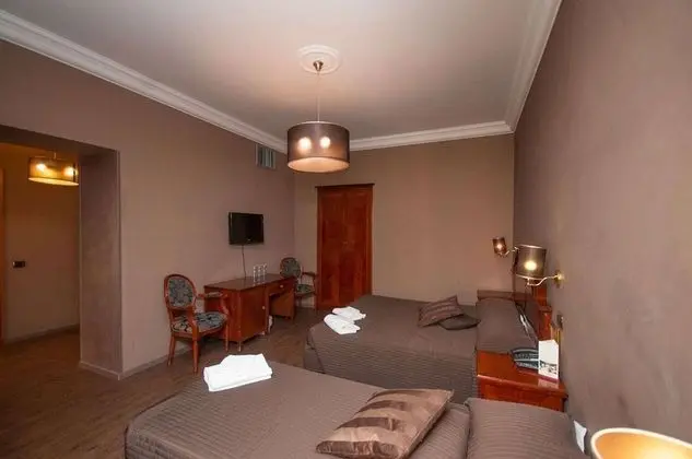 Classic Üç Kişilik Oda