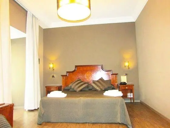 Classic Üç Kişilik Oda