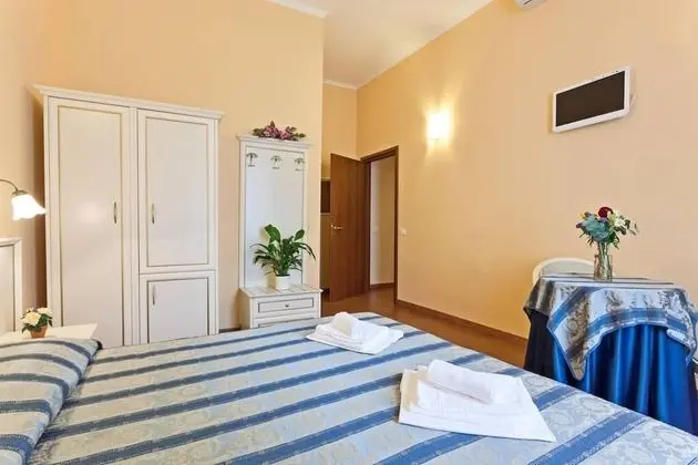 Tek Büyük veya İki Ayrı Yataklı Oda