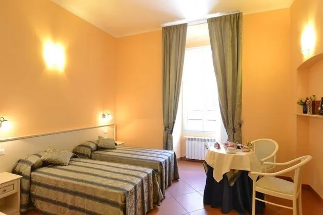 Tek Büyük veya İki Ayrı Yataklı Oda