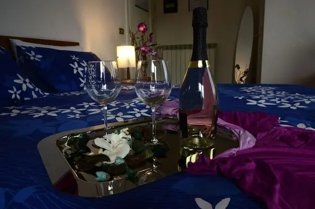 Tek Büyük veya İki Ayrı Yataklı Oda, Teras