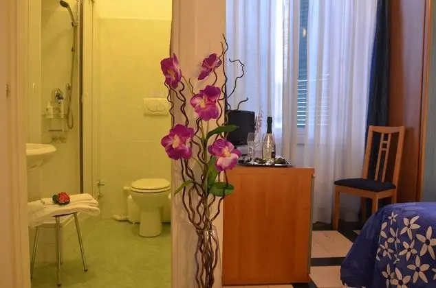 Tek Büyük veya İki Ayrı Yataklı Oda, Teras