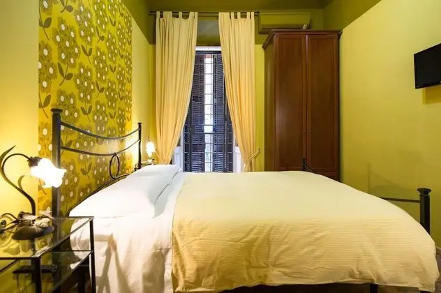 Classic Tek Büyük Yataklı Oda