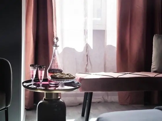 Apart Daire, 6 Yatak Odası, Balkon