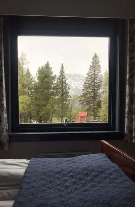 Tek Büyük veya İki Ayrı Yataklı Oda (Property only reachable by train)