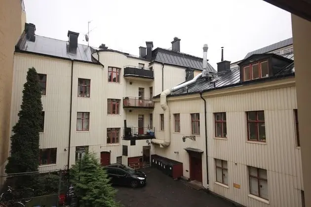 Basic Tek Büyük veya İki Ayrı Yataklı Oda, Ortak Banyo