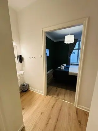 Basic Tek Büyük veya İki Ayrı Yataklı Oda, Ortak Banyo