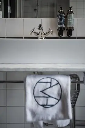 Standard Oda, 1 Büyük (Queen) Boy Yatak, Sigara İçilmez