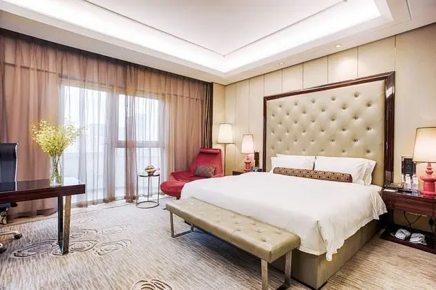 Deluxe Tek Büyük Yataklı Oda