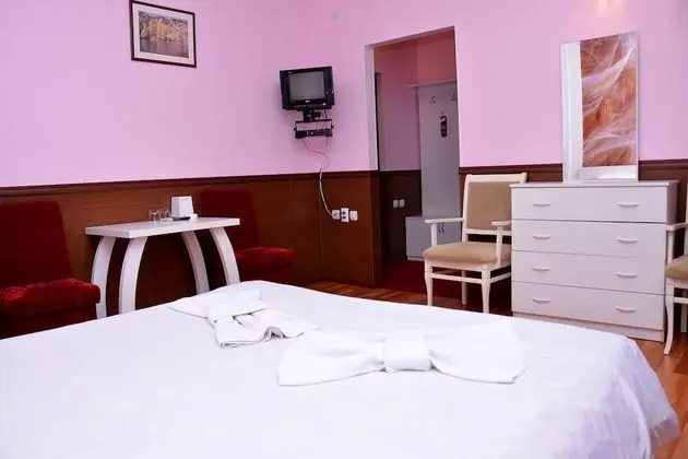 Comfort Tek Büyük veya İki Ayrı Yataklı Oda, 1 Yatak Odası