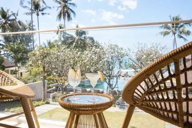 Tropical Thai with Sea View